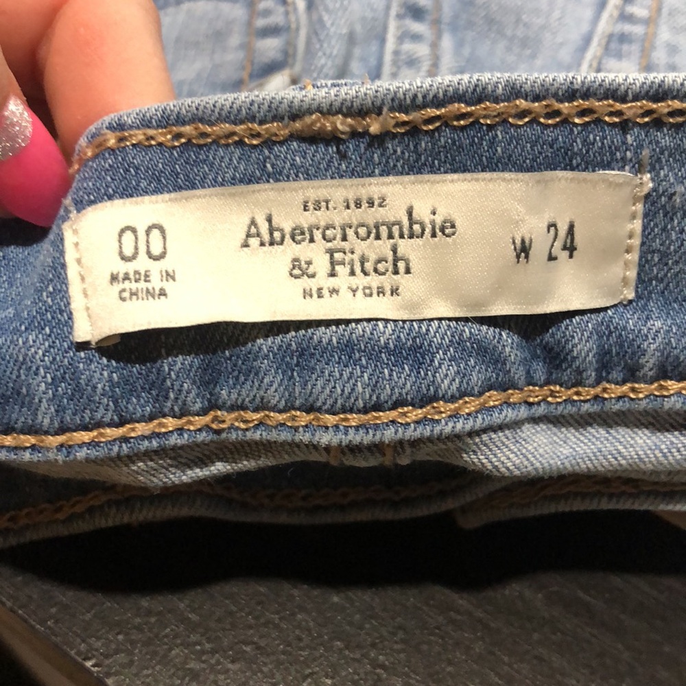 Abercrombie & Fitch jean shorts size 24 - Picture 7 of 9